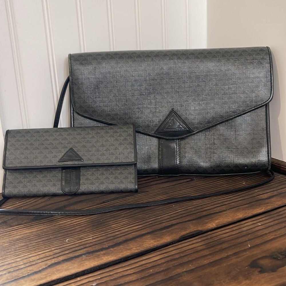 Vintage Liz Claiborne Black Signature Envelope Crossbody Bag and matching Wallet